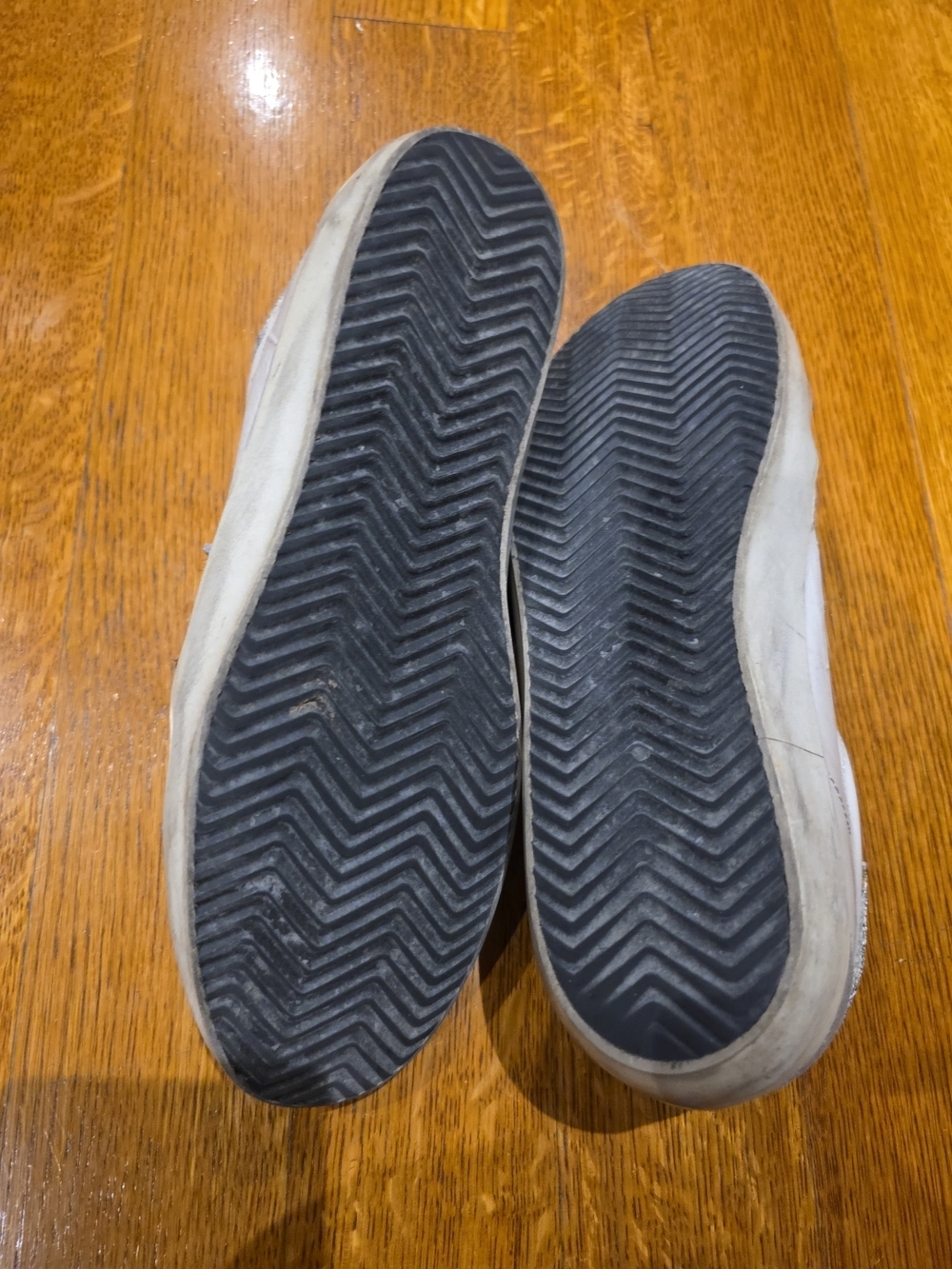 Golden Goose White Superstar Low-Top Sneakers - Picture 7 of 9